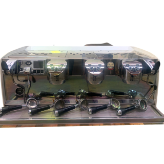 VICTORIA ARDUINO 3 Group Coffee Machine (2)