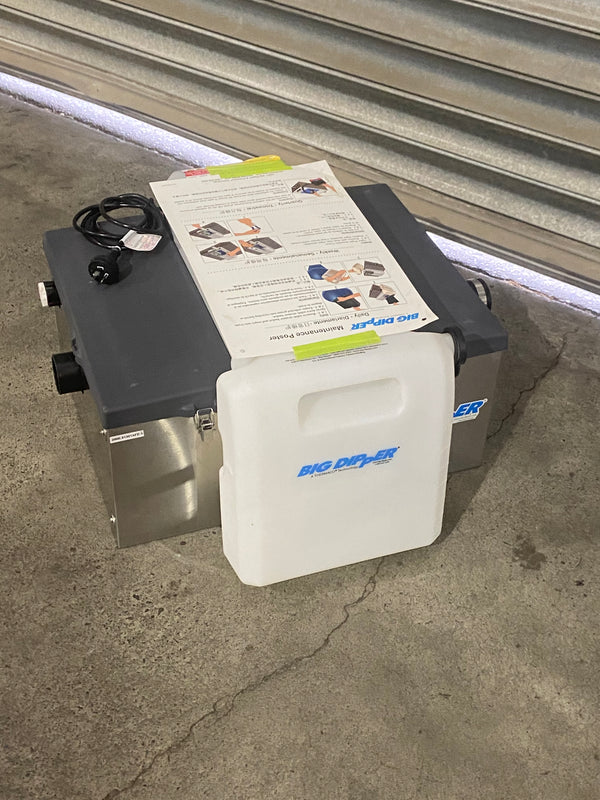 BIG DIPPER  W-200-IS-E Grease Trap (5)